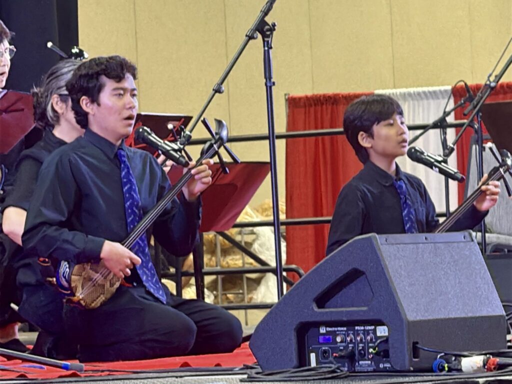 琉球古典音楽 野村流音楽協会 屋宜三線教室（沖縄フェスティバル）