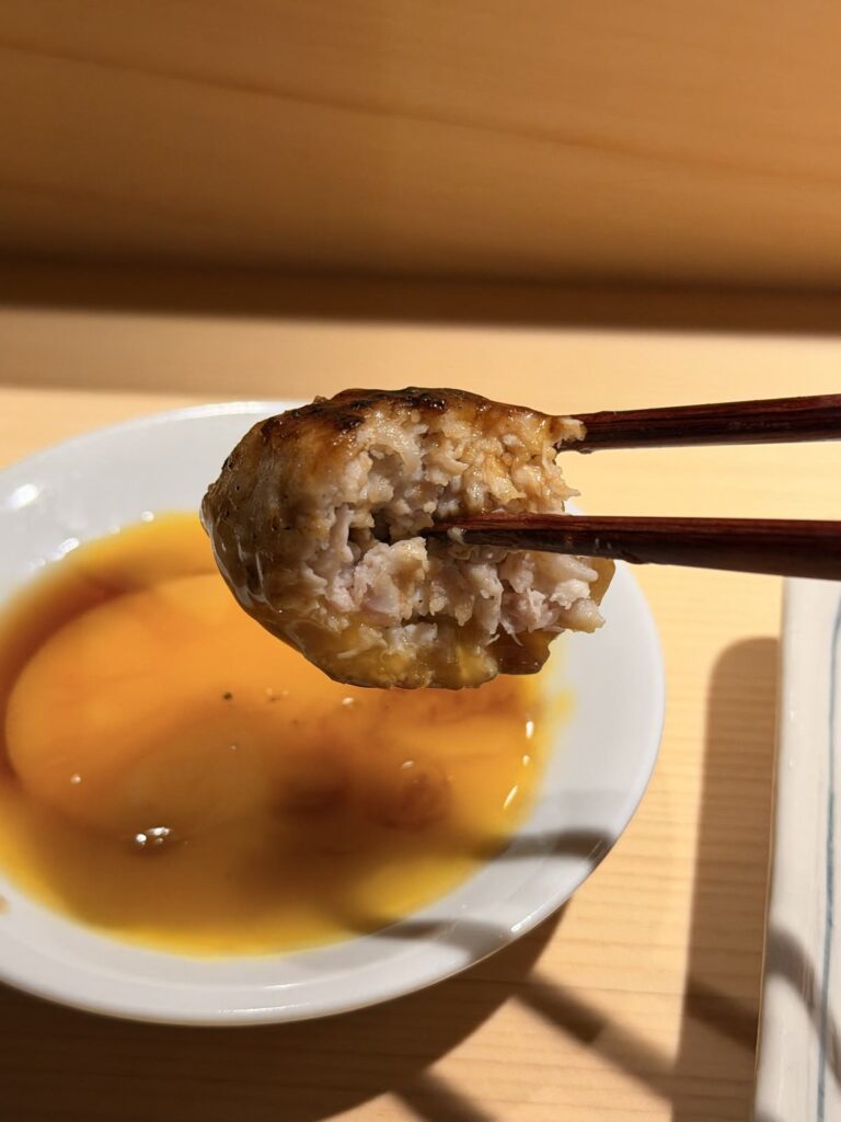 卵黄にくぐらせたつくね
